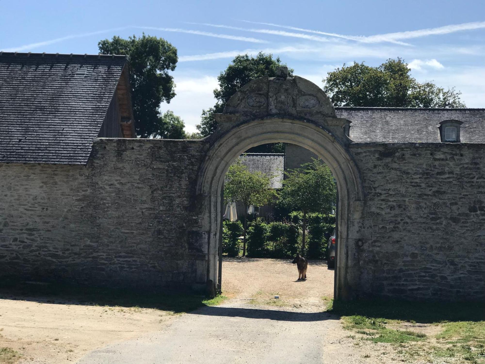 Manoir Saint-Andre,B&B De Charme Theix Exterior photo